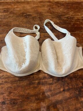 Women's Lace Underwire Empreinte Bra in Ivory - Unbranded